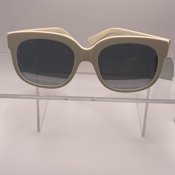 Authentic NWT Gucci Sunglasses GG0361S 008 White Frame | Silver Mirror Lens